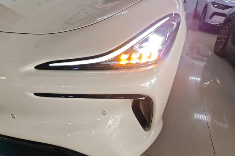 Used IM LS6 2023 Max Standard Edition Left Front Headlight