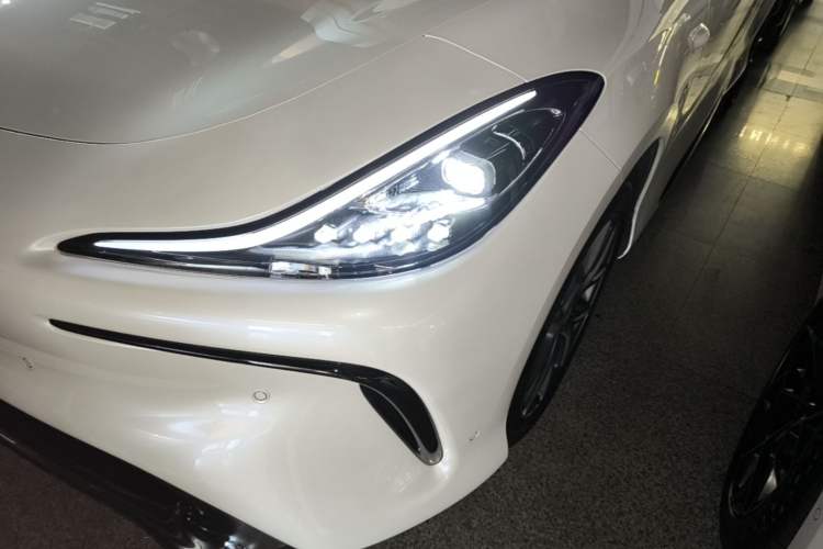 Used IM LS6 2023 Max Standard Edition Left Front Headlight