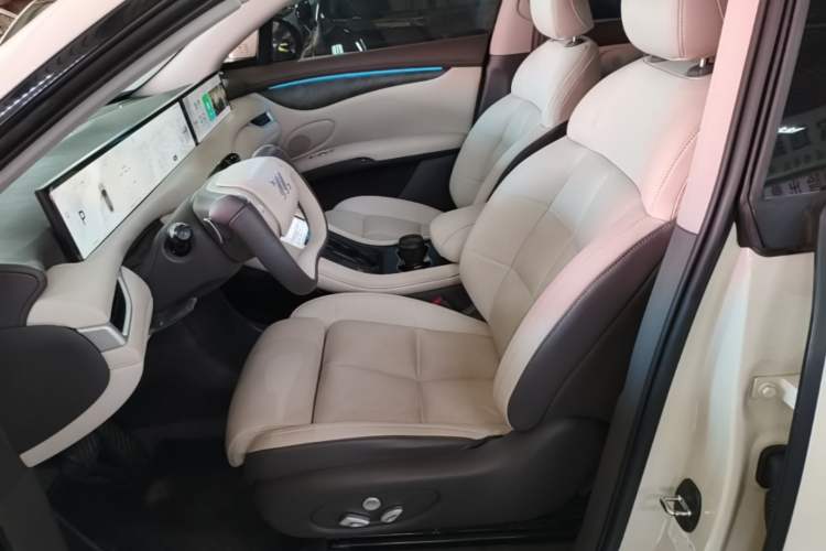 Used IM LS6 2023 Max Standard Edition Left Front Seat