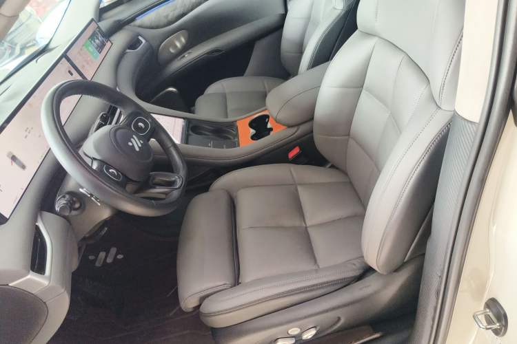 Used IM LS6 2023 Max Enhanced Performance Edition Left Front Seat