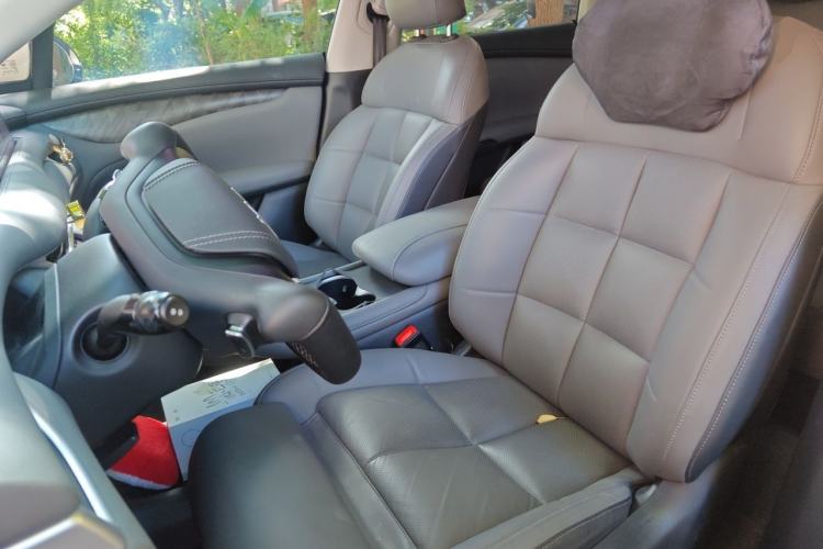 Used IM LS6 2023 Max Standard Edition Left Front Seat