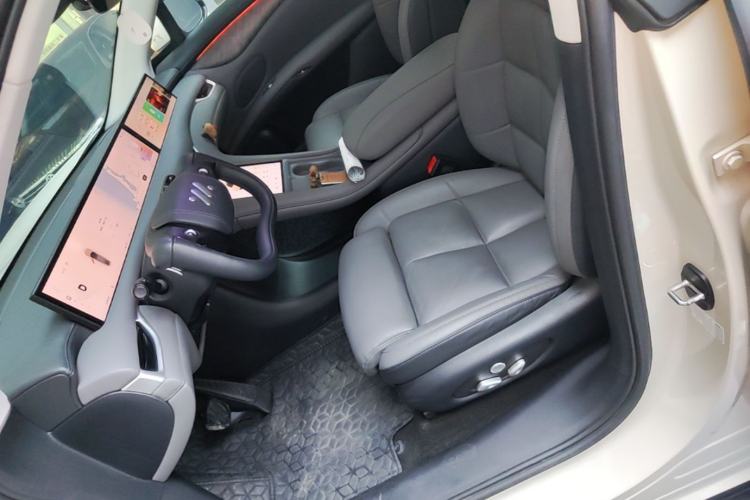 Used IM LS6 2023 Max Standard Edition Left Front Seat