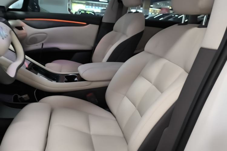 Used IM LS6 2023 Max Standard Edition Left Front Seat