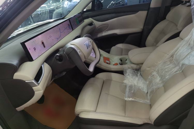Used IM LS6 2023 Max Extended-Range Version Left Front Seat