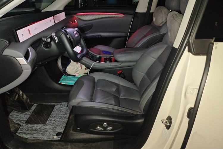 Used IM LS6 2023 Max Standard Edition Left Front Seat