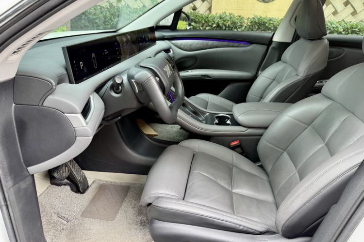 Used IM LS6 2023 Max Standard Edition Left Front Seat