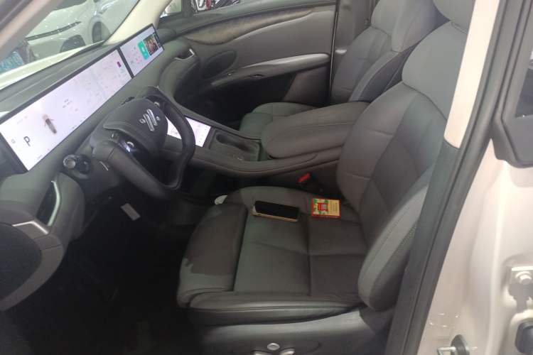 Used IM LS6 2023 Max Standard Edition Left Front Seat