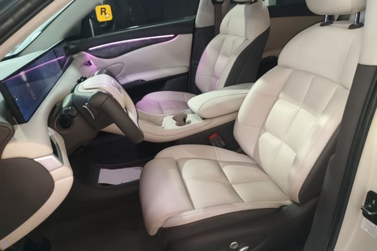 Used IM LS6 2023 Max Enhanced Performance Edition Left Front Seat