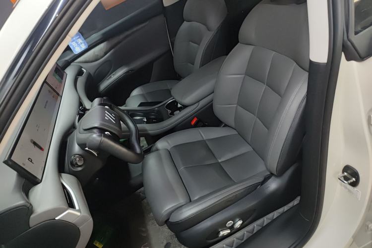 Used IM LS6 2023 Max Standard Edition Left Front Seat
