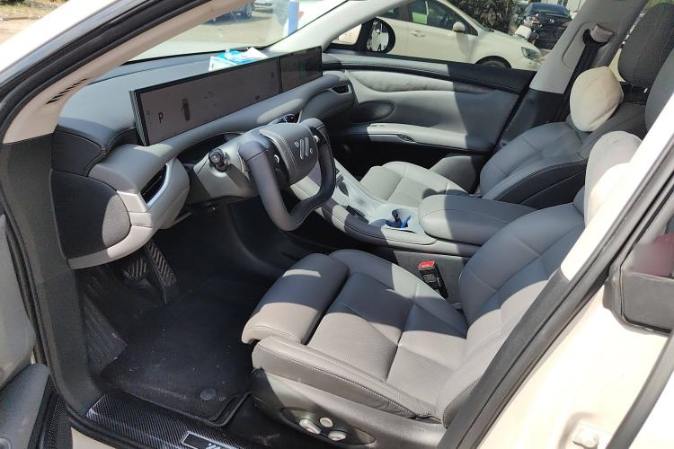 Used IM LS6 2023 Max Standard Edition Left Front Seat