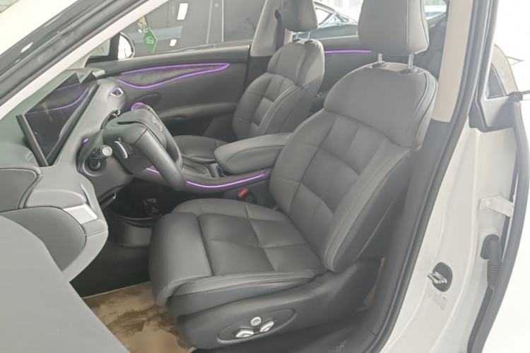 Used IM LS6 2023 Max Enhanced Performance Edition Left Front Seat