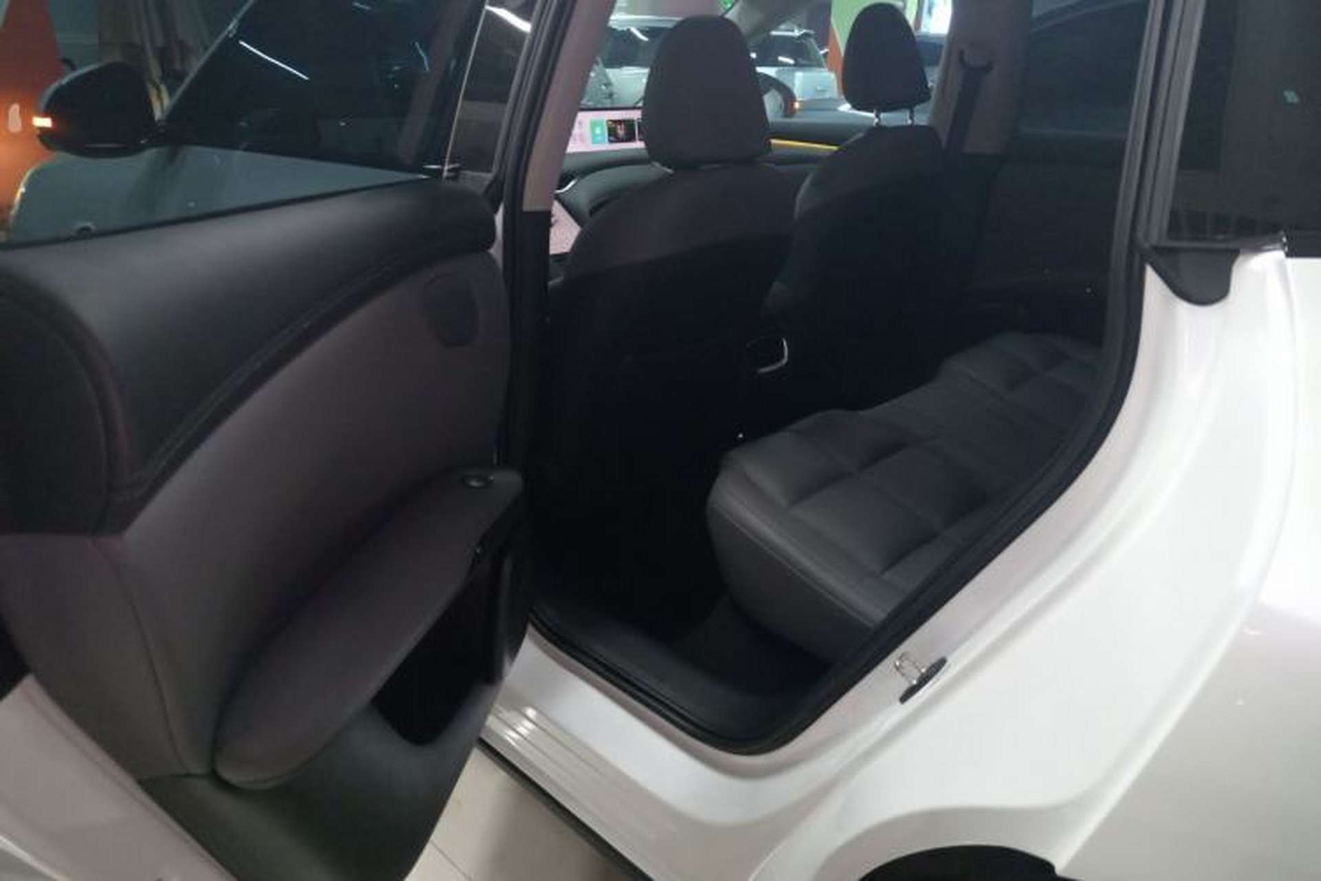 Used IM LS6 2023 Max Long-Range Version Left Rear Seat