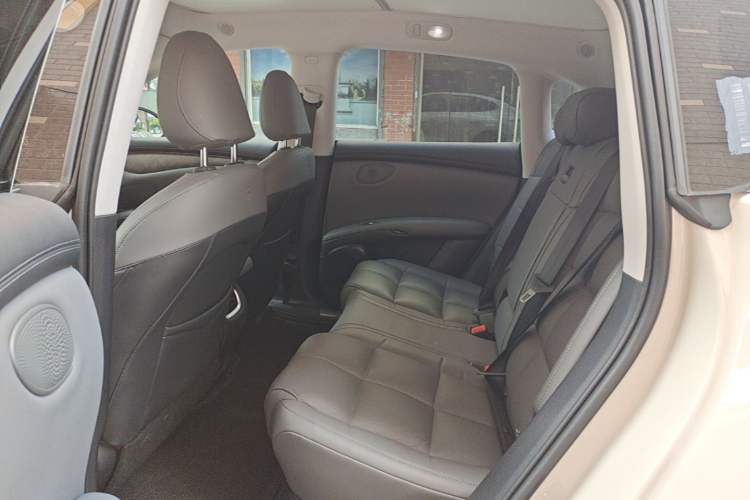 Used IM LS6 2023 Max Standard Edition Left Rear Seat