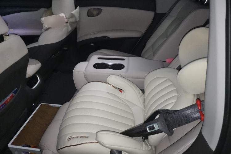 Used IM LS6 2023 Max Long-Range Version Left Rear Seat