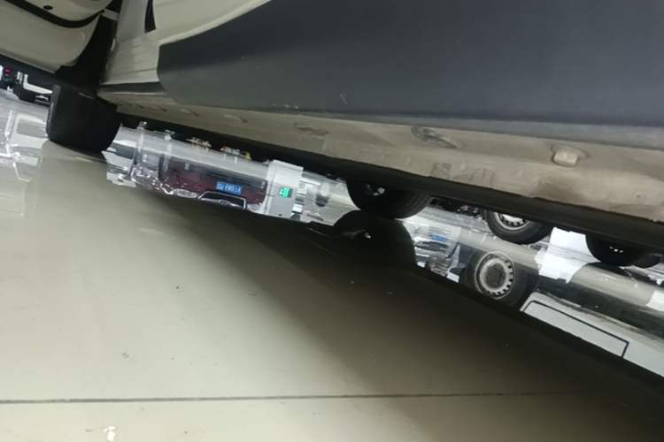 Used IM LS6 2023 Max Long-Range Version Left Side Sill