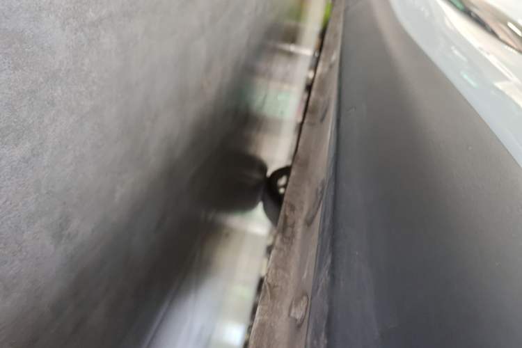Used IM LS6 2023 Max Enhanced Performance Edition Left Side Sill
