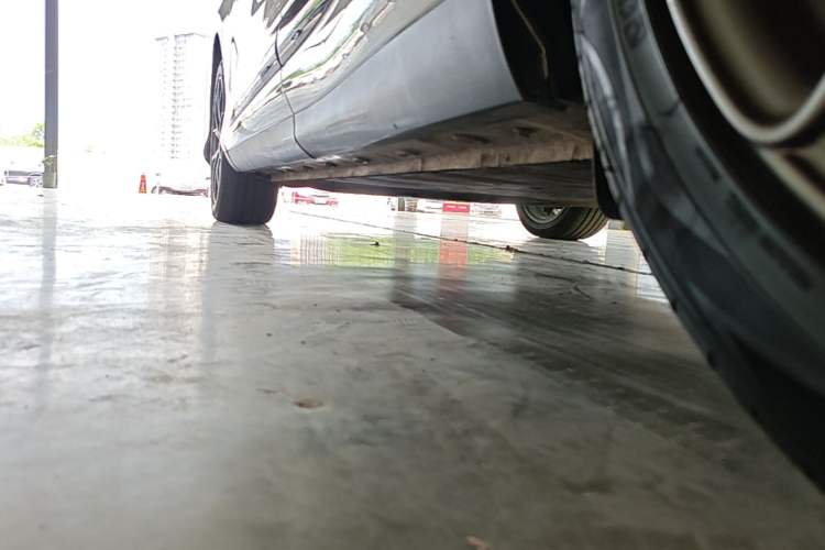 Used IM LS6 2023 Max Long-Range Version Left Side Sill
