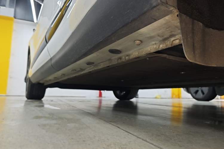 Used IM LS6 2023 Max Standard Edition Left Side Sill
