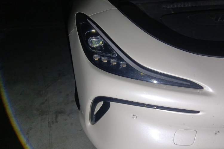 Used IM LS6 2023 Max Standard Edition Right Front Headlight