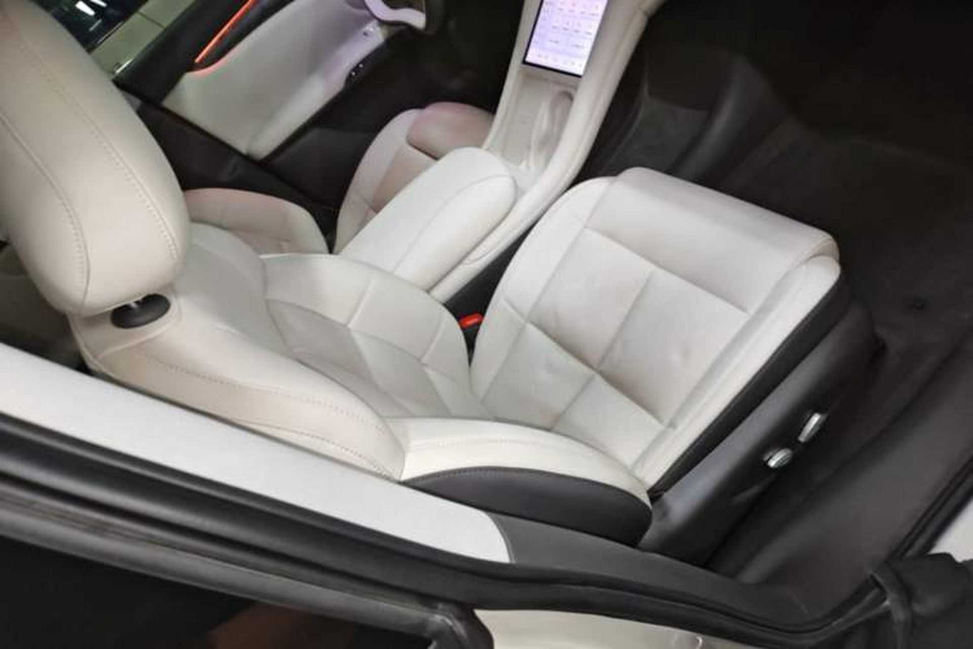 Used IM LS6 2023 Max Enhanced Performance Edition Right Front Seat