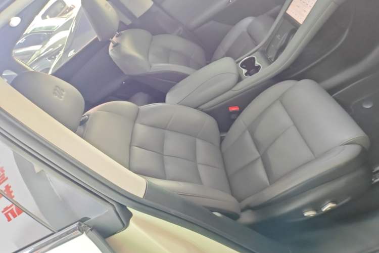 Used IM LS6 2023 Max Standard Edition Right Front Seat