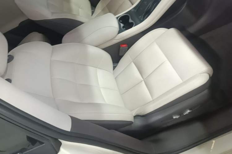 Used IM LS6 2023 Max Long-Range Version Right Front Seat