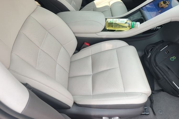 Used IM LS6 2023 Max Standard Edition Right Front Seat