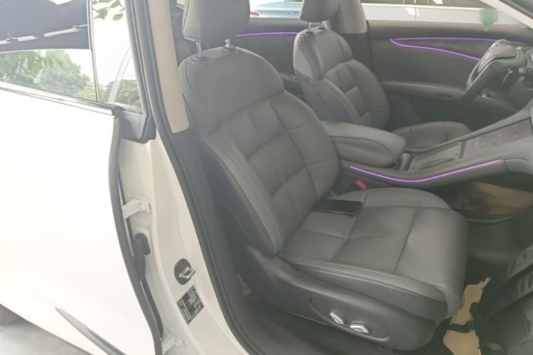 Used IM LS6 2023 Max Enhanced Performance Edition Right Front Seat