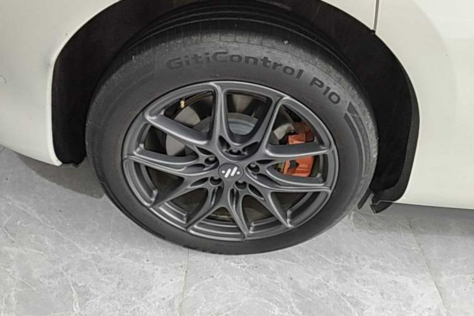 Used IM LS6 2023 Max Standard Edition Right Rear Wheel Hub