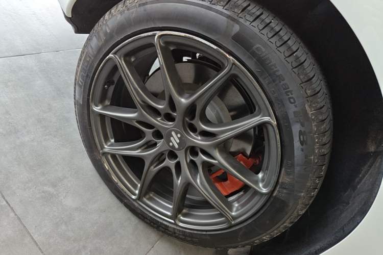 Used IM LS6 2023 Max Enhanced Performance Edition Right Rear Wheel Hub