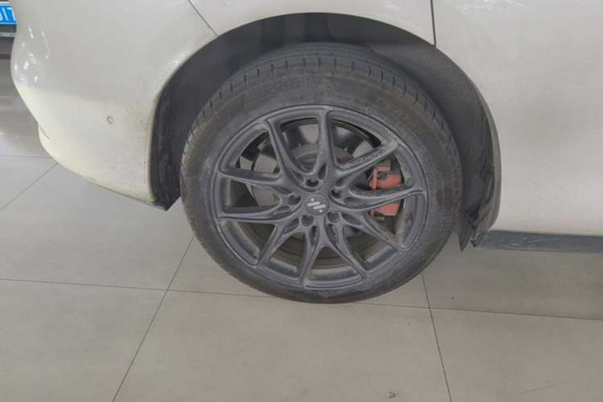 Used IM LS6 2023 Max Standard Edition Right Rear Wheel Hub