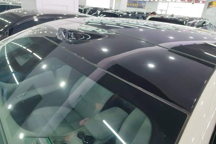 Used IM LS6 2023 Max Standard Edition Roof