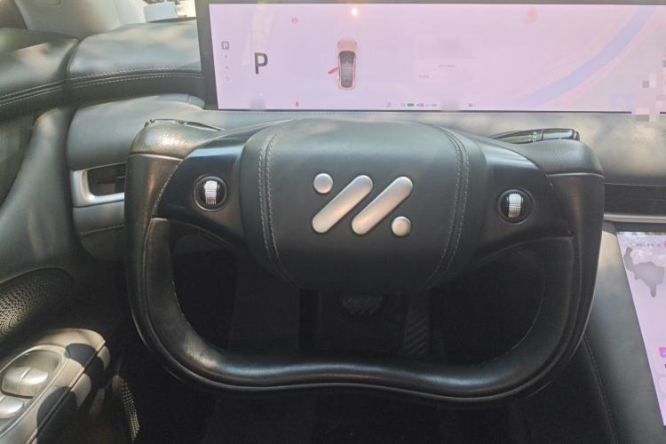 Used IM LS6 2023 Max Standard Edition Steering Wheel