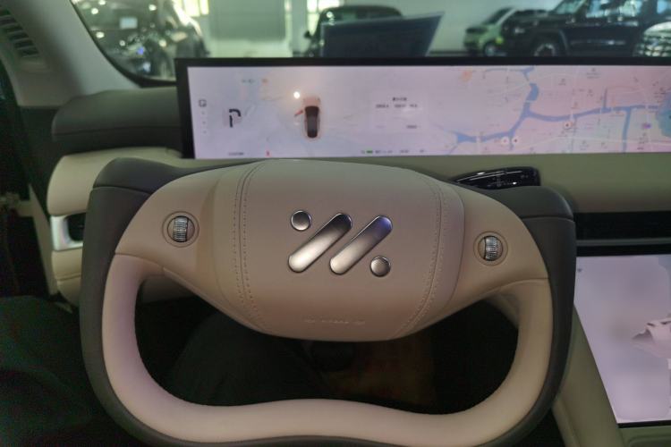 Used IM LS6 2023 Max Extended-Range Version Steering Wheel