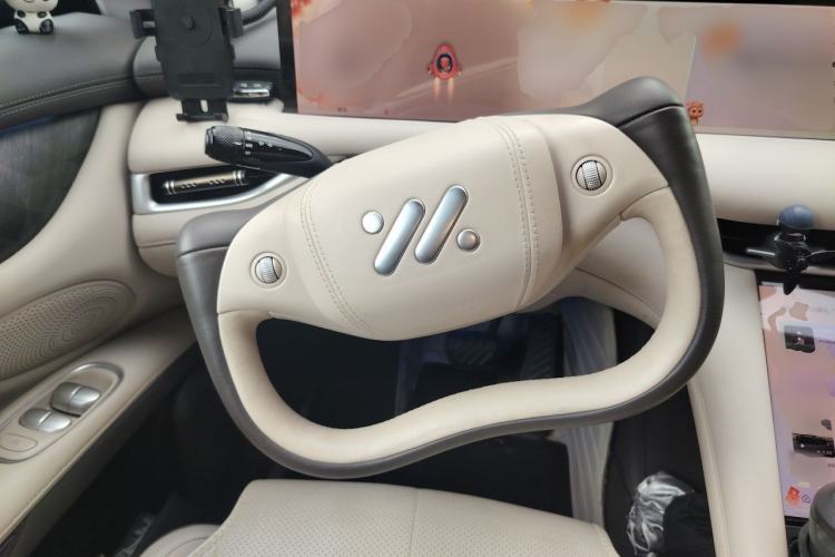 Used IM LS6 2023 Max Standard Edition Steering Wheel