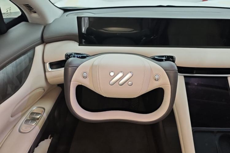 Used IM LS6 2023 Max Standard Edition Steering Wheel