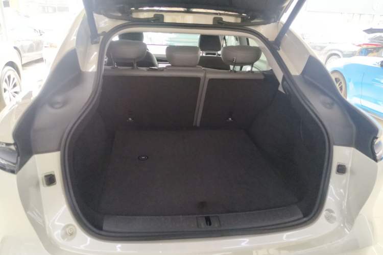 Used IM LS6 2023 Max Enhanced Performance Edition Trunk