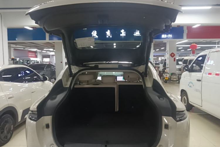 Used IM LS6 2023 Max Long-Range Version Trunk