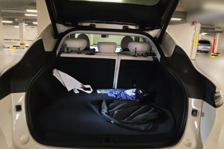 Used IM LS6 2023 Max Enhanced Performance Edition Trunk