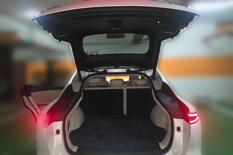 Used IM LS6 2023 Max Standard Edition Trunk