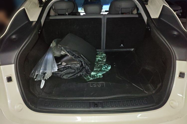 Used IM LS6 2023 Max Standard Edition Trunk