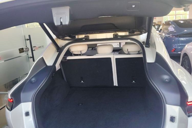 Used IM LS6 2023 Max Standard Edition Trunk