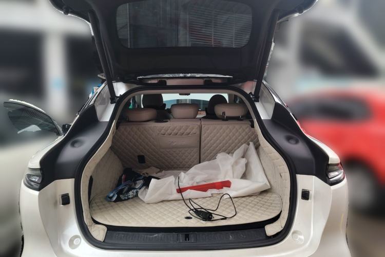 Used IM LS6 2023 Max Standard Edition Trunk
