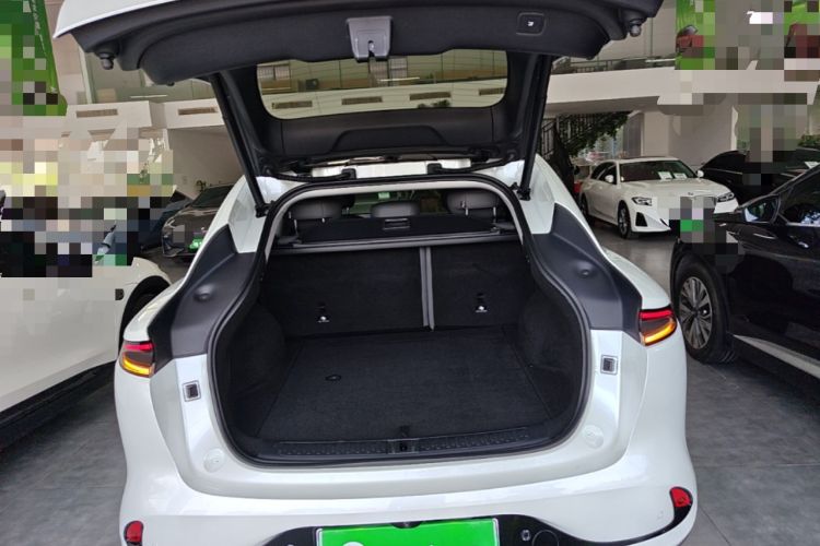 Used IM LS6 2023 Max Enhanced Performance Edition Trunk