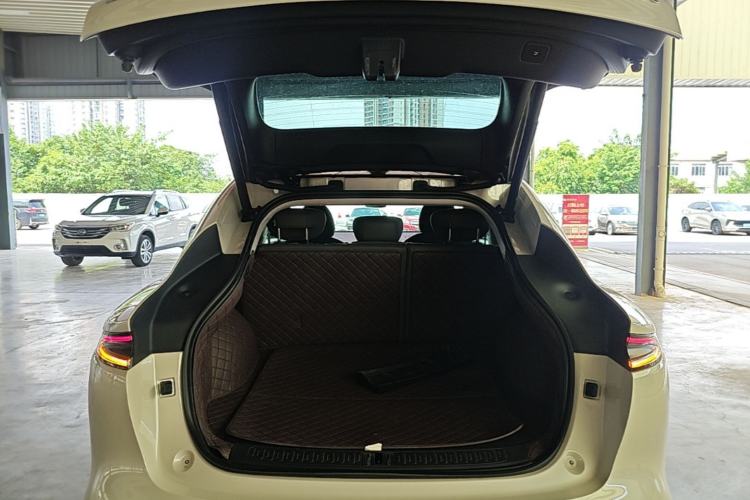 Used IM LS6 2023 Max Long-Range Version Trunk
