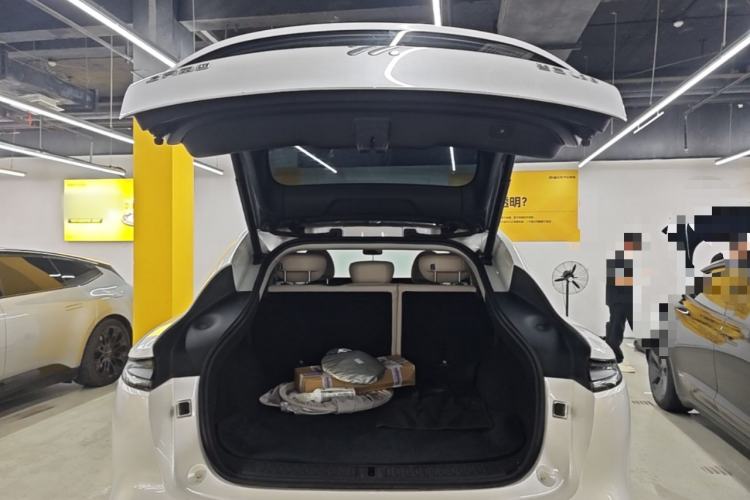 Used IM LS6 2023 Max Standard Edition Trunk