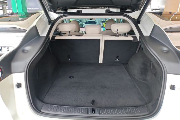 Used IM LS6 2023 Max Extended-Range Version Trunk