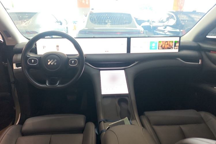 Used IM LS6 2023 Max Long-Range Version Center Console
