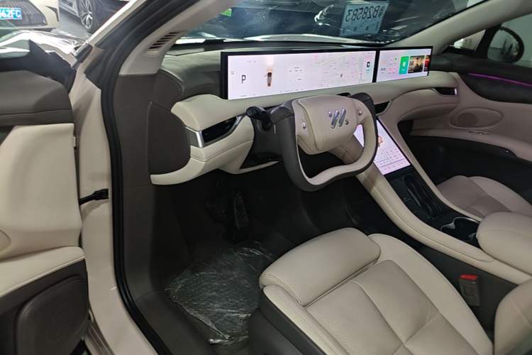 Used IM LS6 2023 Max Enhanced Performance Edition Driver Seat