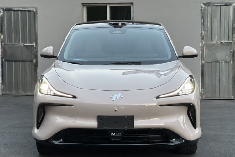 Used IM LS6 2023 Max Enhanced Performance Edition Exterior 3